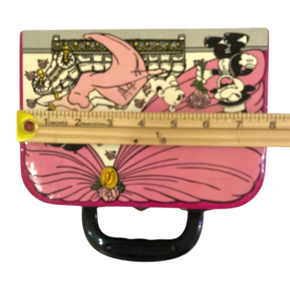 Betty Boop Suitcase Color Pink Anime Character 8 in x 8 in x 3 in Lunch Box - Picture 4 of 6